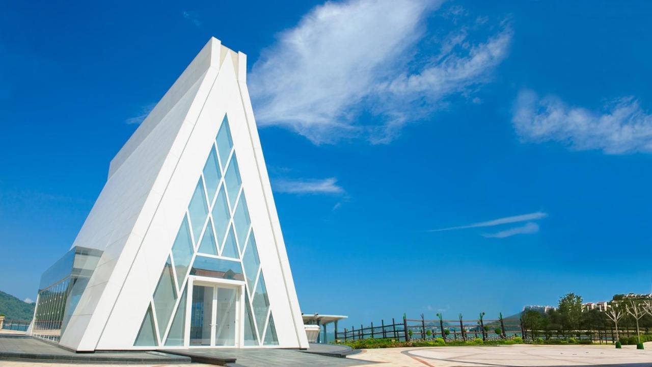 Auberge Discovery Bay Hong Kong Exterior photo