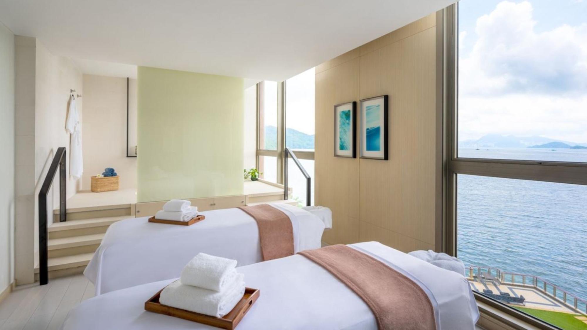 Auberge Discovery Bay Hong Kong Exterior photo